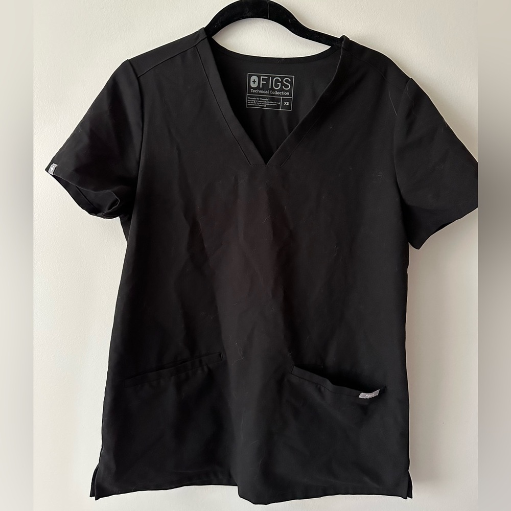 Figs Scrub Top